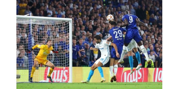 Chelsea marca um bom começo para a Liga dos Campeões